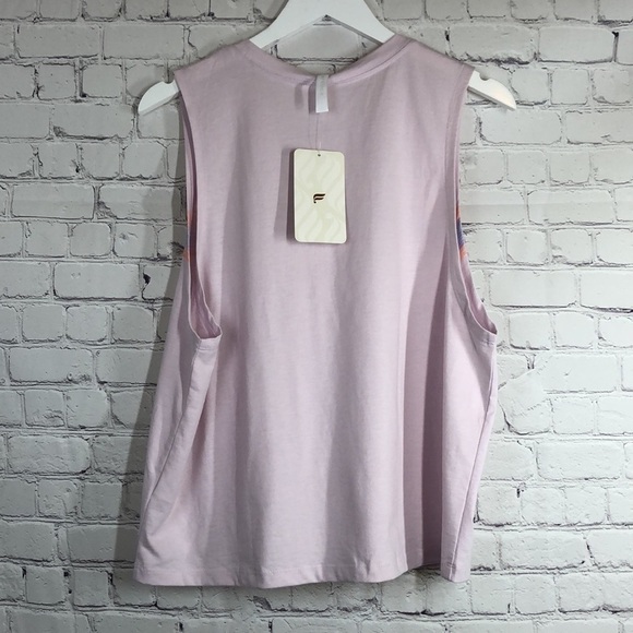 NWT fabletics top - Picture 5 of 8
